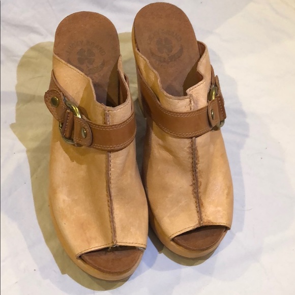 Lucky Brand Shoes - Lucky brand,genuine leather “Veronika” clogs